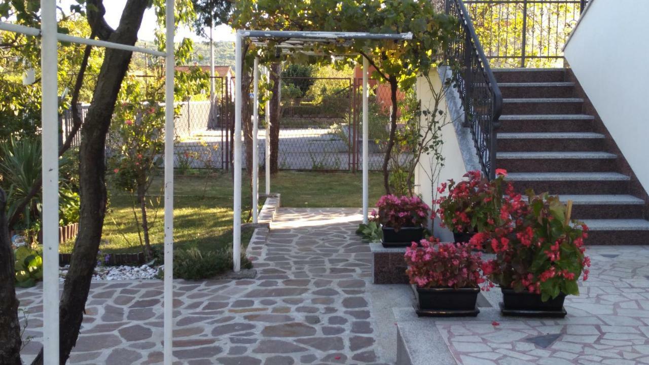 Apartman Drazice-Grobnik Exteriör bild
